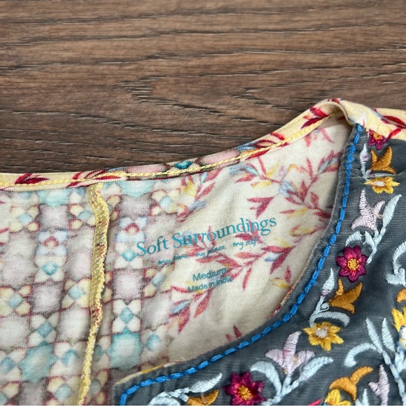 Soft Surroundings Embroidered Boho Tunic Top Medium Blue Multi Bell Sleeve - Picture 7 of 10